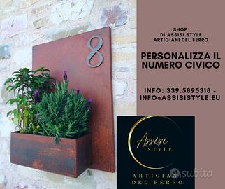 Numeri civici in ferro