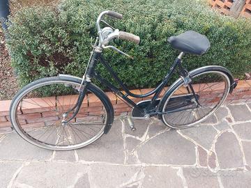 Bici da donna Umberto Dei con freni a bacchetta 