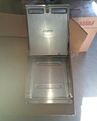 Cassette portalettere 