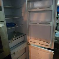 frigorifero marca Indesit da incasso 