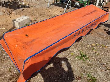 tenda con supporti in alluminio