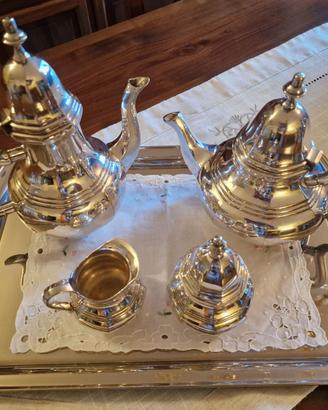 Servizio da tè in silver plated