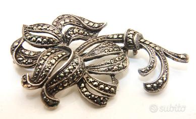 Stupenda spilla fiore argento marcasite anni 30