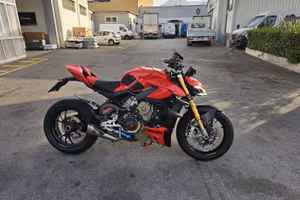 Ducati Streetfighter V4 S (2023)