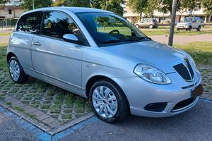 lancia Ypsilon 1.2 benzina tel 3927692073