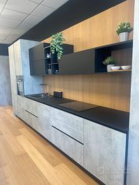 CUCINA MODERNA DA ESPOSIZIONE - 6500€