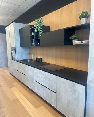 CUCINA MODERNA DA ESPOSIZIONE - 6500€
