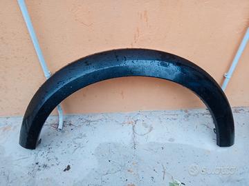 Parafanghino sinistro 