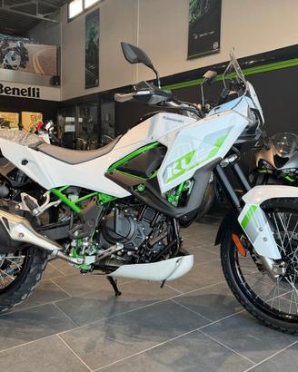 Kawasaki KLE 500 My 2026 Prove su Strada