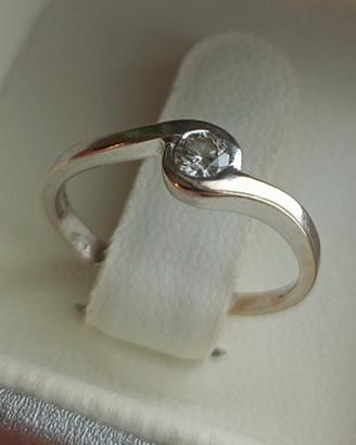 Anello oro bianco 18k diamante brillante solitario