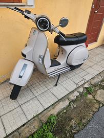 Piaggio Vespa Px150 1982 (libretto storico)