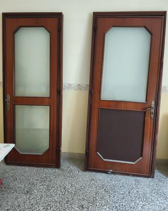 N.5 Porte battente inserti  vetro, maniglie ottone