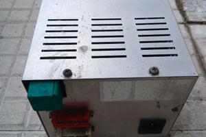 Alimentatore convertitore per camper
