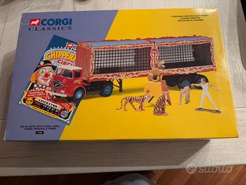 Corgi 1:50 Chipperfield ERF KV domatore e belve