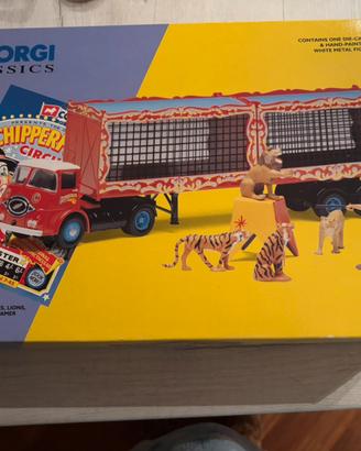 Corgi 1:50 Chipperfield ERF KV domatore e belve