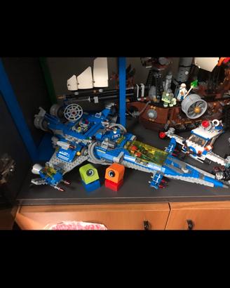 Lego 70816 benny’s spaceship