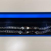 Bracciali di coppia in acciaio nuovi