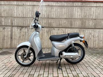 Scarabeo 50 doppio freno a disco