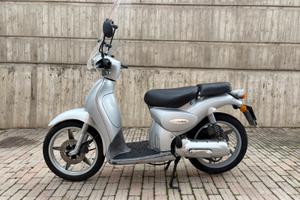 Scarabeo 50 doppio freno a disco