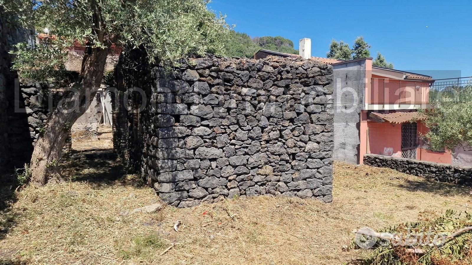 Ruderi con terreno a Presa-Piedimonte Etneo - Vista 5