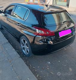 Peugeot 308 allestimento allure diesel cambio aut.