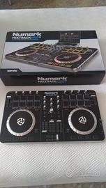 Numark mixtrack pro console DJ