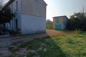 Villa di 180 m² con più di 5 locali e box auto dop