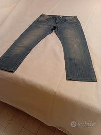 jeans Rekuait. T. XL.  mai usati
