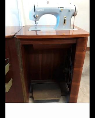 macchina da cucire vintage 