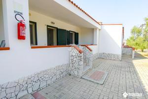 MULTILOCALE A VIESTE