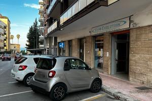 Locale Via Umbria Ampia Metratura