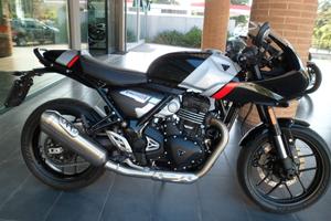 Triumph Thruxton 400