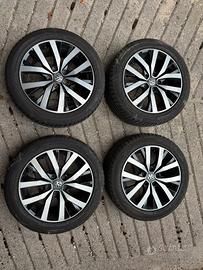 Cerchi da 18 Volkswagen con gomme nuove