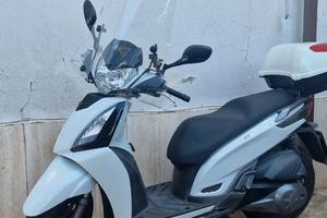 Kymco People 300 GT