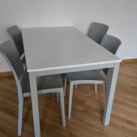 MOBILI DI ARREDAMENTO
