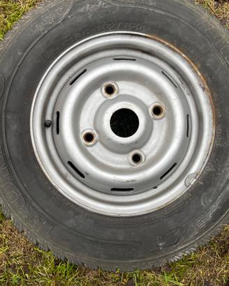 Ruote per vecchio camper Ford 185/14