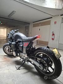 kawasaki gpz 900  cafe racer