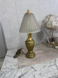 Lampada  d’epoca color oro