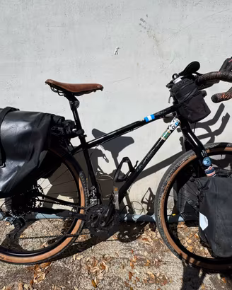 GRAVEL/MTB - Salsa “Fargo” M- ALLESTITA DA VIAGGIO