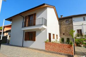 BIFAMILIARE A VAL DELLA TORRE