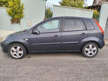 Ford Fiesta Clever 1.4 TDCi