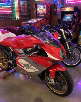 Mv agusta F4 1000 corse