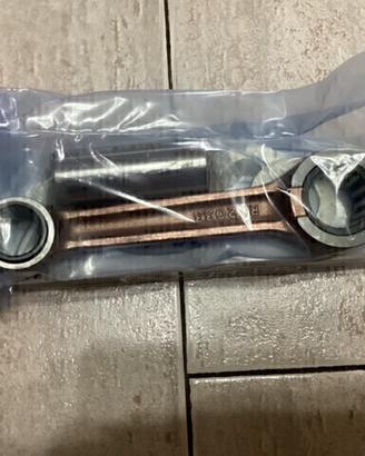 Biella nuova honda cr 500 84 , 85 , 86