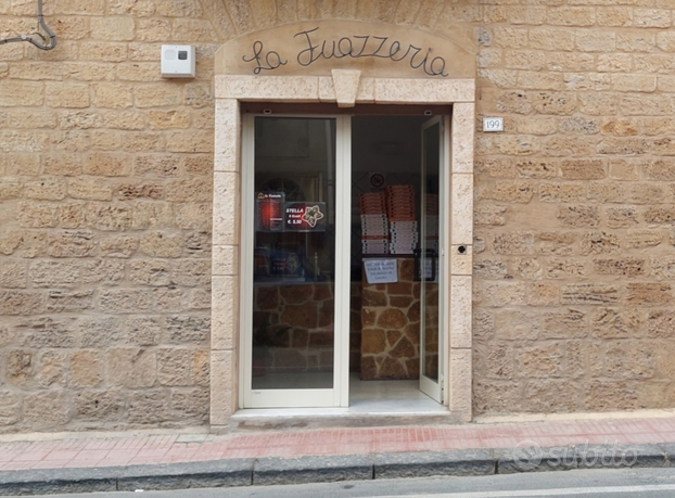 Magazzino commerciale c1 pizzeria d'asporto