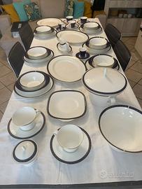 Servizio Wedgwood modello “Midnight”