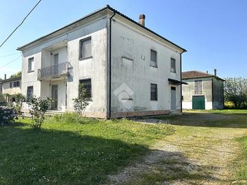 CASA SEMINDIPENDENTE A MOLINELLA