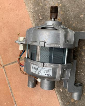 Motore lavatrice indesit