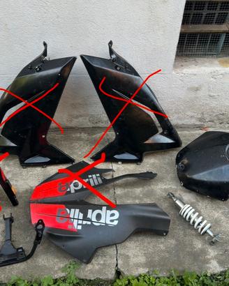 Ricambi Aprilia Rs 50 (non solo quelli in foto)