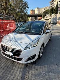 Peugeot 5008 1.6 hdi 7 posti