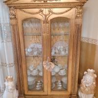 vetrina foglia oro